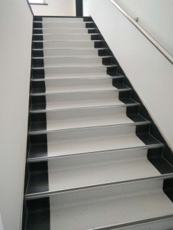 塑胶楼梯 (3)